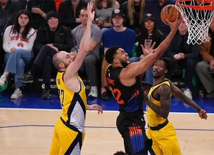 Triunfan Knicks sobre los Pacers