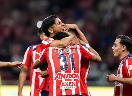 Chivas se dio un fest&iacute;n con el Le&oacute;n