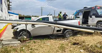 Conductora choca frente a cervecer&iacute;a en Ciudad Valles