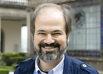 CRISTINA RIVERA Y JUAN VILLORO RECIBIR&Aacute;N HONORIS CAUSA