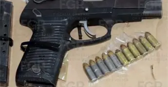 Dan vinculaci&oacute;n a proceso contra persona detenida con pistola en Matehuala