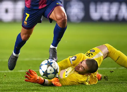 Didier Deschamps mantiene a Lucas Chevalier en selecci&oacute;n