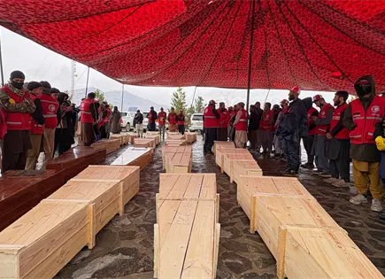 Pakist&aacute;n y Afganist&aacute;n acuerdan pausa en combates antes de Eid al-Fitr