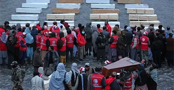 Pausan combates Kabul e Islamabad por ataque