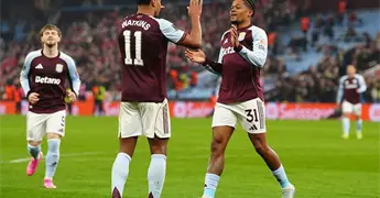 Aston Villa alcanza otra vez, cuartos de final