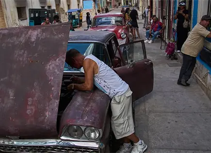 Cuba recibirá cargamento de petróleo ruso Cuba recibirá cargamento de petróleo ruso