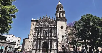 Fachada del Templo del Carmen recupera su trazo original 