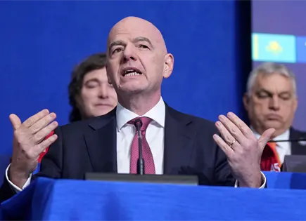 FIFA anuncia aumento de bonificaci&oacute;n para Gianni Infantino