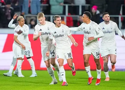 Nottingham Forest vence a Midtjylland