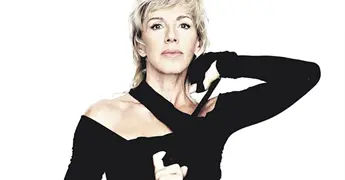 REGRESA A LOS ESCENARIOS