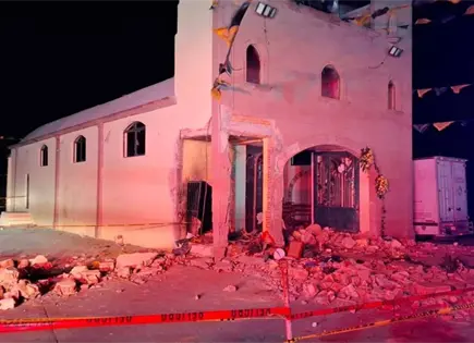 Suman dos fallecidos por explosi&oacute;n en templo de Mexquitic