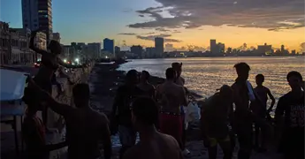 Trump intensifica cerco naval a Cuba y afecta comercio