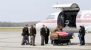 Ir&aacute;n amenaza a sitios tur&iacute;sticos