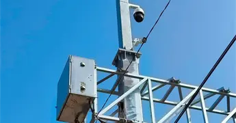 Maleantes balean c&aacute;maras y arrojan "ponchallantas"