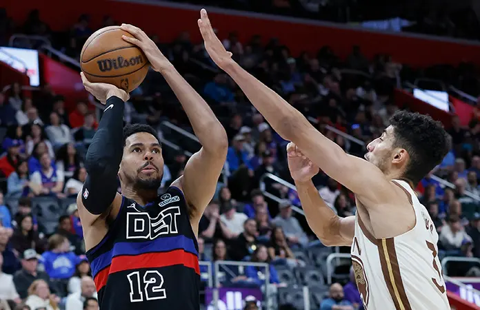 Pistons superan a los Warriors