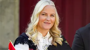 Princesa asegura que Epstein la enga&ntilde;&oacute;