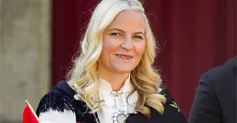 Princesa asegura que Epstein la enga&ntilde;&oacute;