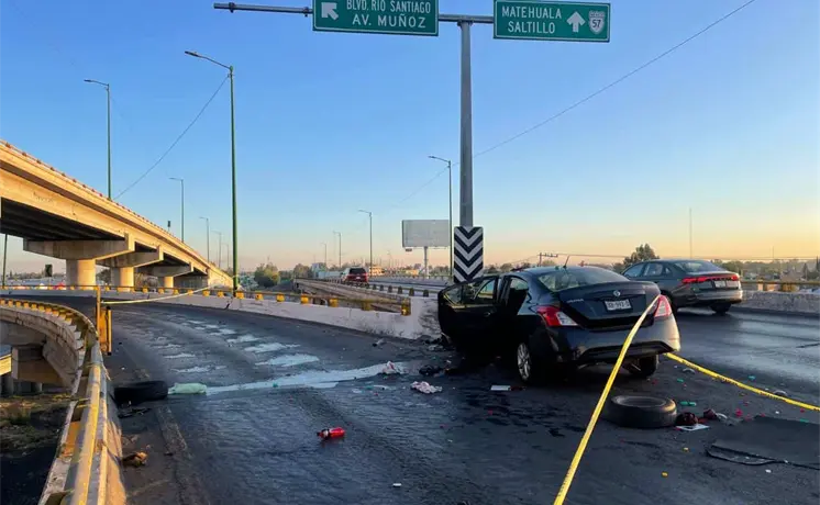 Choque fatal en acceso al R&iacute;o Santiago deja dos muertos