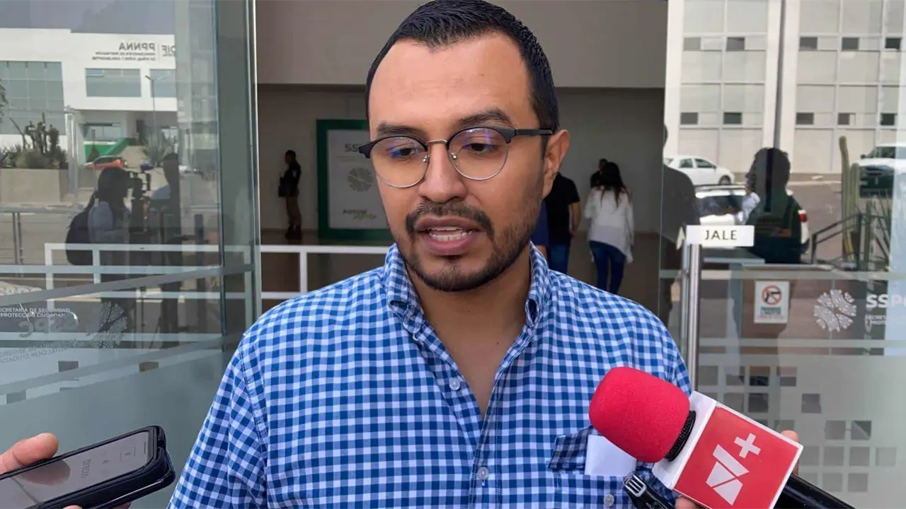 Ciudadano se ampara contra bloqueo oficial