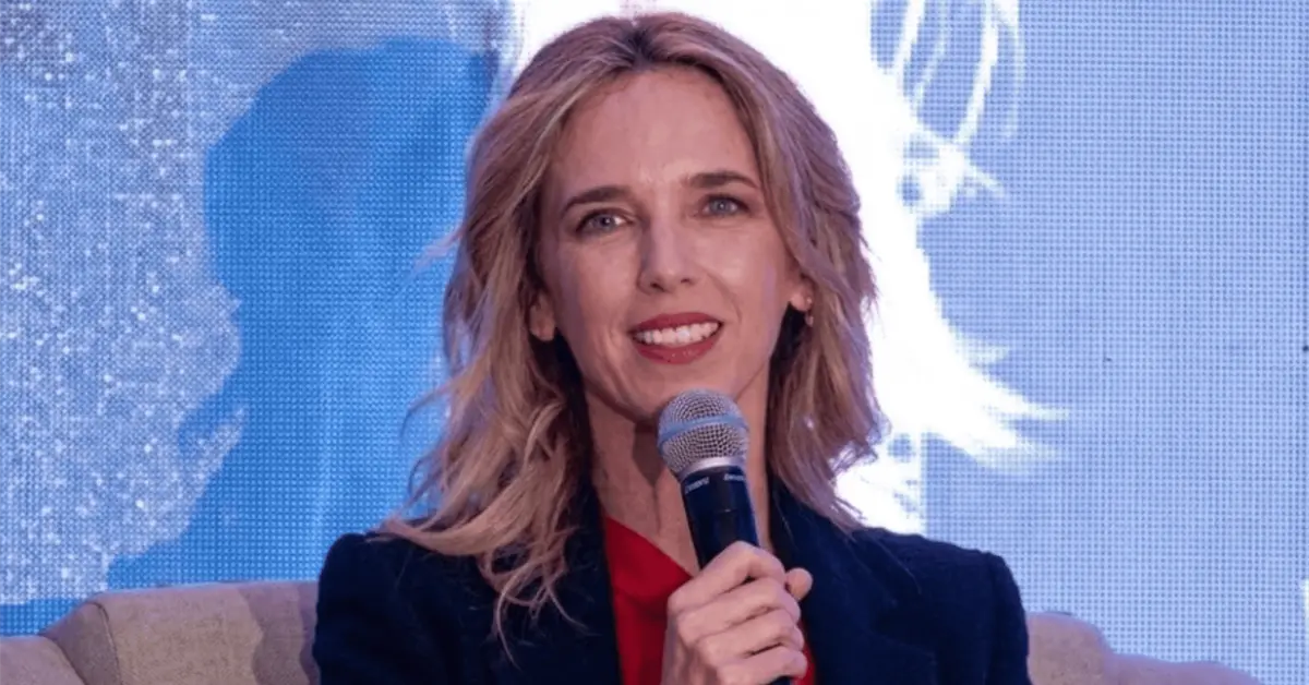 "Con dinero p&uacute;blico compran el poder": Cayetana lanza dura cr&iacute;tica a M&eacute;xico