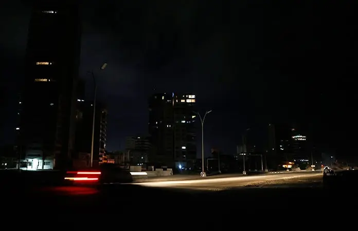 Nuevo apag&oacute;n oscurece a Cuba