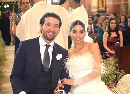 ROCÍO Y JOHAN UNEN SUS VIDAS PARA SIEMPRE ROCÍO Y JOHAN UNEN SUS VIDAS PARA SIEMPRE