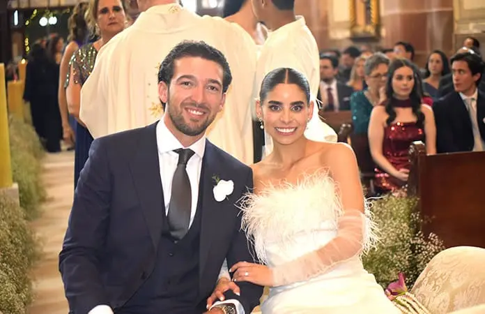 ROC&Iacute;O Y JOHAN UNEN SUS VIDAS PARA SIEMPRE