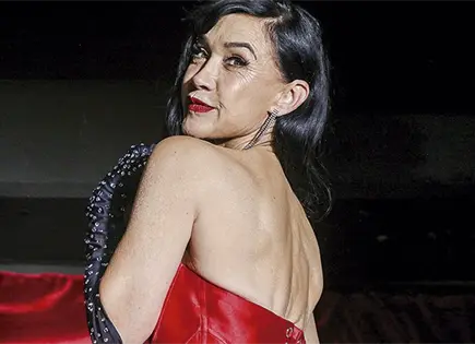 Show Peculiar Show Peculiar