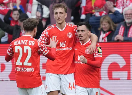 Deniz Undav anota doblete y Stuttgart vence 5-2 al Augsburg