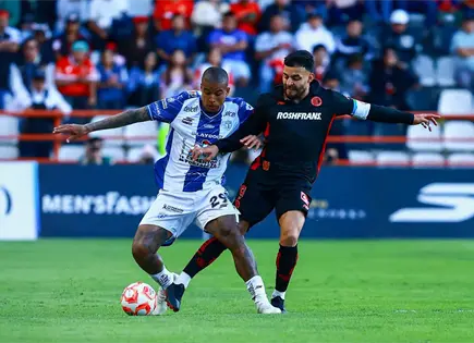 Toluca mantiene invicto tras empate 1-1 en Pachuca