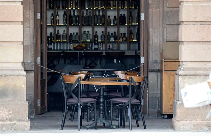 Sube el alcohol en SLP: prevén alza de precios en bares