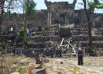 Templo milenario luce devastado tras enfrentamientos fronterizos entre Camboya y Tailandia