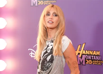 Miley Cyrus celebra 20 a&ntilde;os de Hannah Montana en Los &Aacute;ngeles