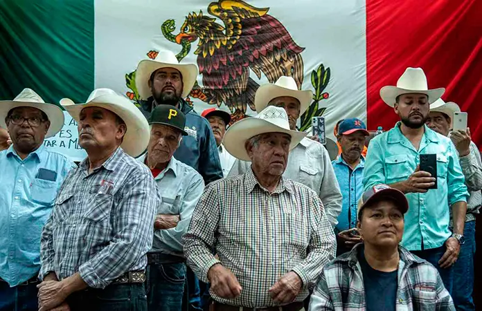 Productores de frijol toman tribuna en Zac.