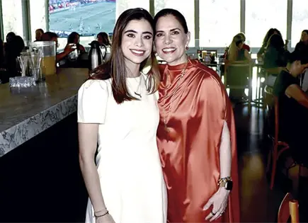 SUSANA DEJA LA SOLTER&Iacute;A