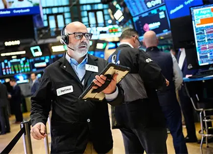 BMV sube en jornada mundial de avances