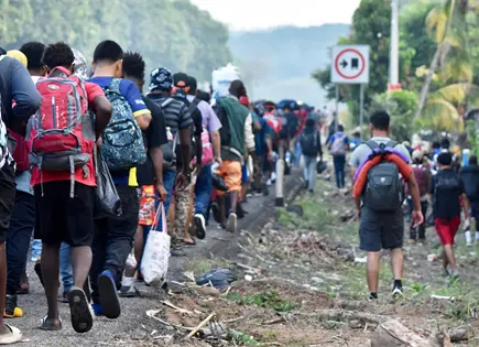 Migrantes en Tapachula protestan por trámites migratorios lentos Migrantes en Tapachula protestan por trámites migratorios lentos