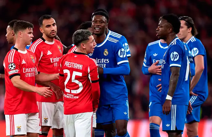 Multa la UEFA al Benfica por racismo de sus aficionados