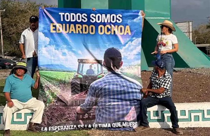 Pagan plataneros extorsión a un cártel en Michocán