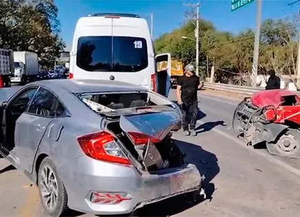 Una lesionada, deja accidente en carretera a Villa de Reyes