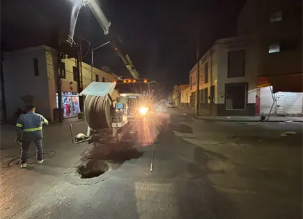 Retiran 450 kilos de basura en drenaje del Mercado Hidalgo Retiran 450 kilos de basura en drenaje del Mercado Hidalgo