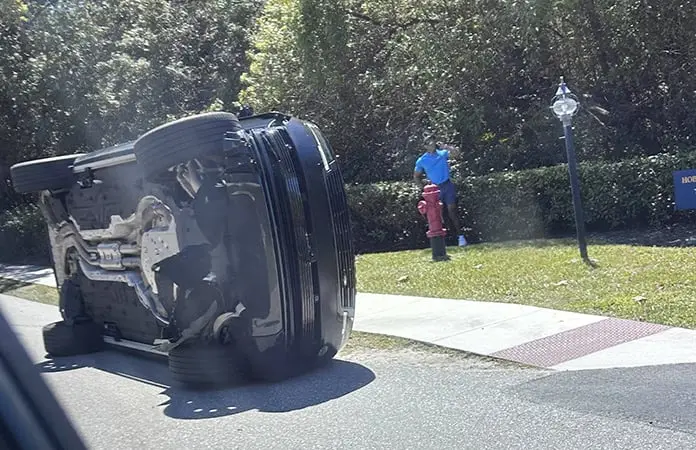 Arrestan a T. Woods tras un accidente