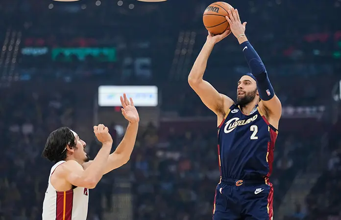 Canastiza de Cavs sobre el Heat