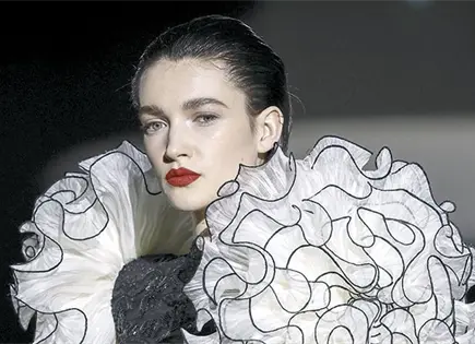 ELEGANCIA CLÁSICA ELEGANCIA CLÁSICA