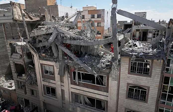 Irán ataca base militar saudí