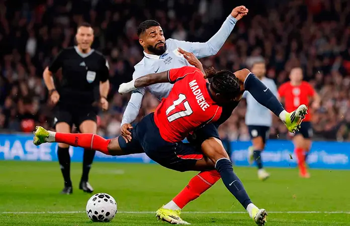 Rescata Uruguay empate en Inglaterra