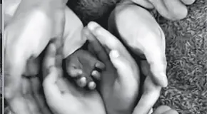 Dulce María presume a su hija