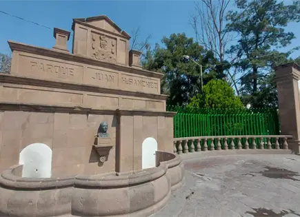 Renovar&aacute;n arbolado en parque de Morales