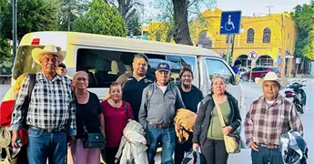 Contin&uacute;a programa Visa para abuelitos