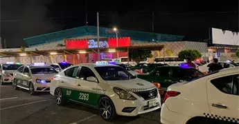 Fija SCT tarifas de taxis por la Feria